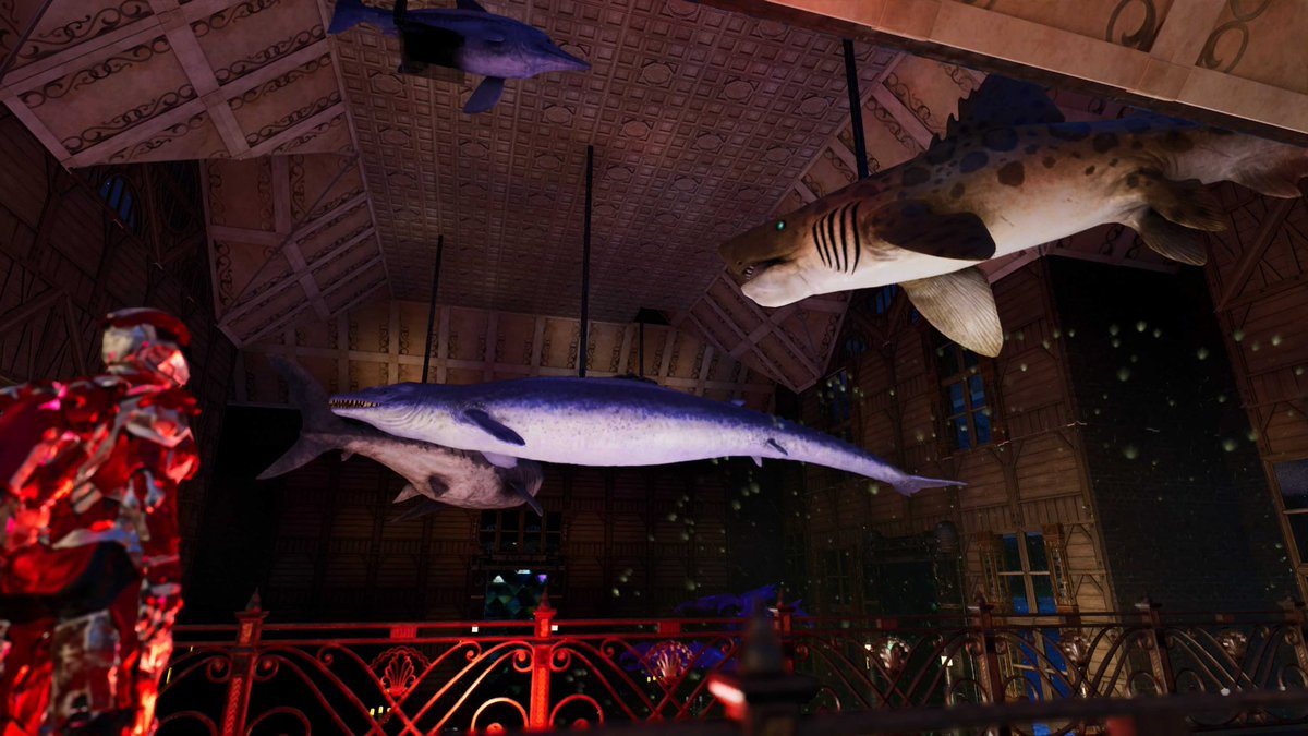 自鯖の海洋拠点の建物の中に作った、よく水族館の天井に吊るされてある