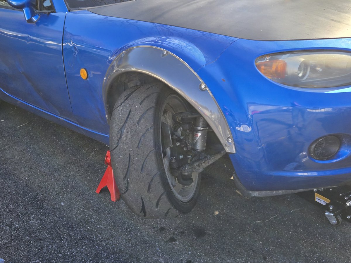 NCロードスターの 切れ角アップ改造終わり♡ キャリパーは逃がせたけど