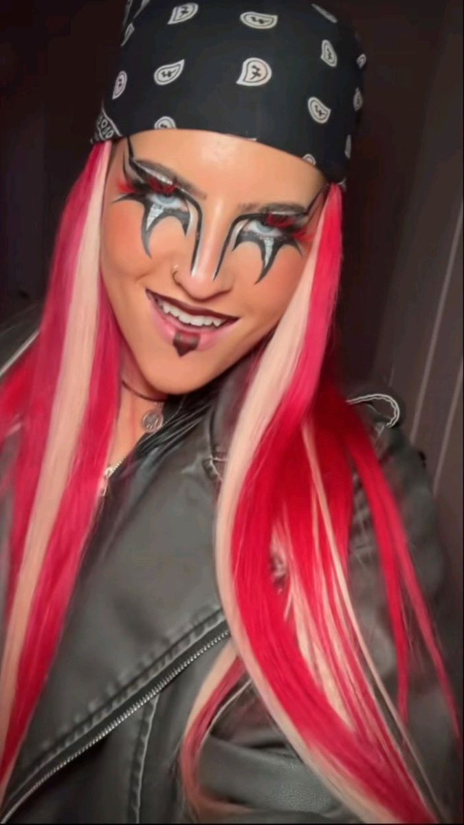 HaileyRade's tweet image. Listen....