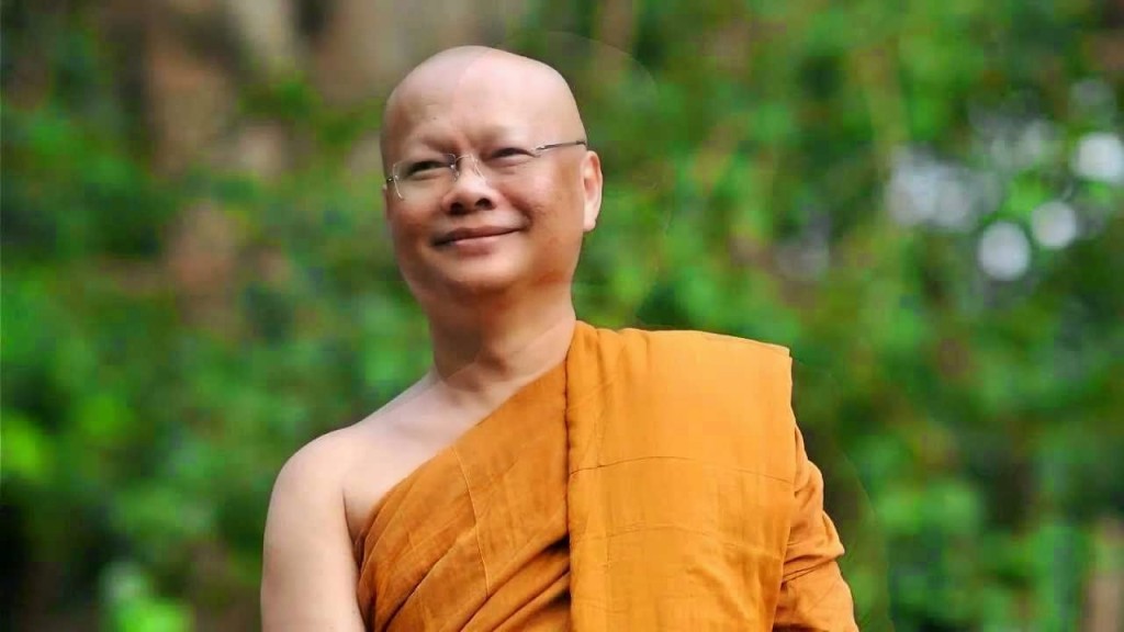 JDharmaQuotes's tweet image. Contemplating the truth of not-self ~ Ajahn Anan
justdharma.org/contemplating-…

#AjahnAnan #breathing #nonself #truth