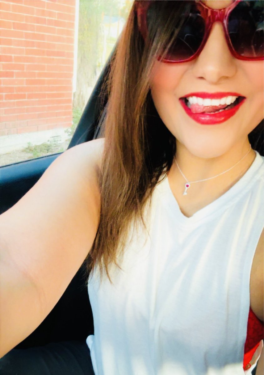 TheKayDarlene's tweet photo. Never put the key to your happiness in someone else’s pocket ❤️
#selflove #iseered #keynecklace #pandora #smile 🥰 https://t.co/y2IUC5RzrV