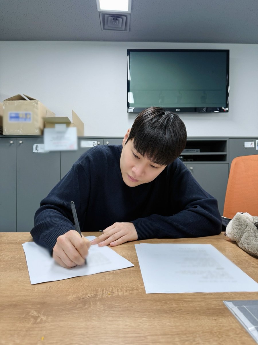 CBS <아름다운 당신에게>
스페셜 DJ 김지훈🦦

2월 4일 수요일🩵✨

#Libelante #리베란테
#김지훈 #KimJiHoon