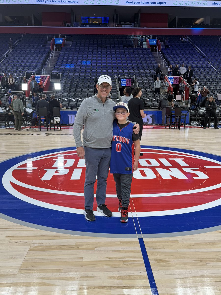 Monday Q Info tweet media