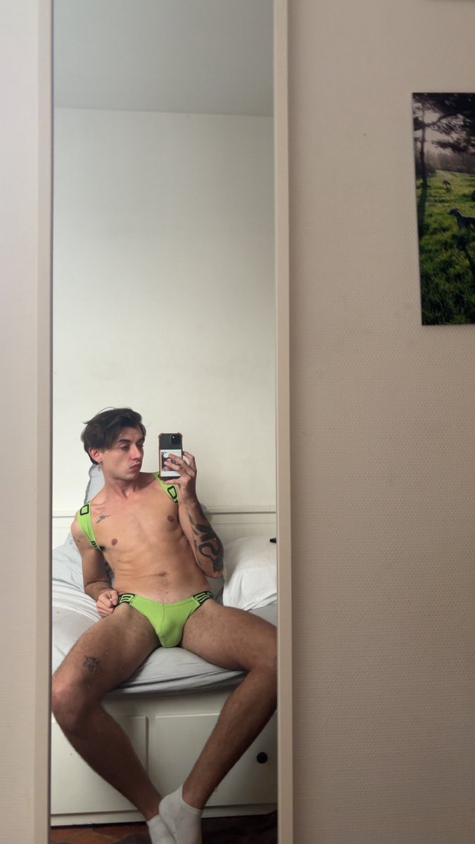 DieselEden's tweet photo. Viens me DM 🥵🚀
Tu auras peut-être une grosse grosse surprise 😧💦💦 https://t.co/OLfJ220jkO
