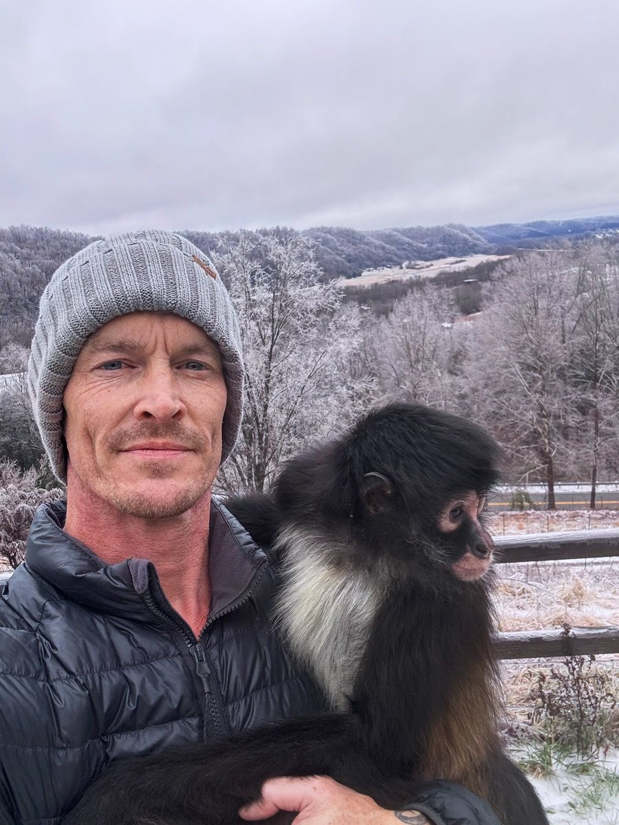 Sam Roland Heughan tweet media