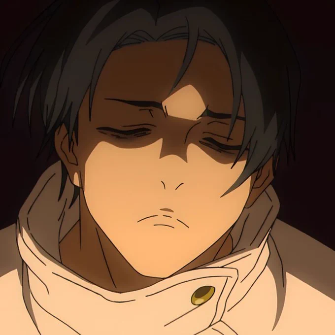 why does he look like he's pouting omg stop being so cute!!!!