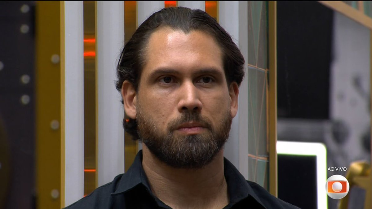 SeriesBrasil's tweet image. Tadeu: “Ainda estão pra descobrir quem é o diamante da temporada. Mas essa pessoa não é você, Brigido!” #BBB26