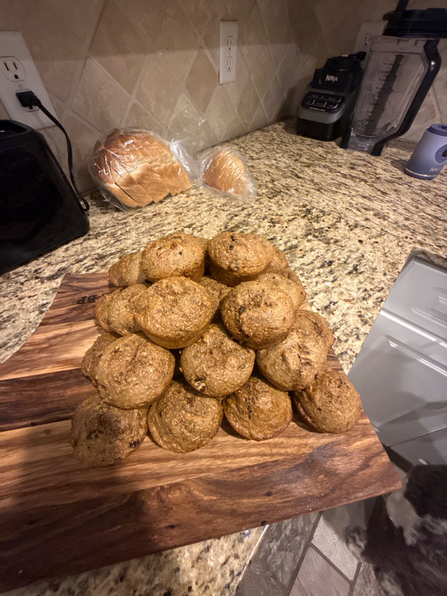 patrick_phi's tweet photo. @AutismCapital I made them. That recipe was enough for 36 muffins… kinda mid tbh. Didn’t make me or anyone else I fed (including dog) have to poop. https://t.co/iQlL92TwXS