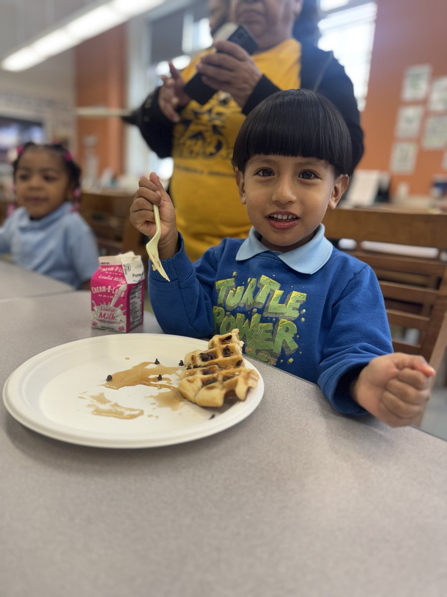 PS151K LBJ tweet media