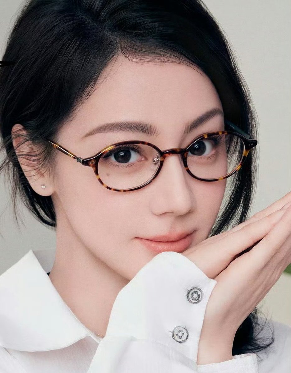 04 MORNING​ YANGREBA
​​​มอร์นิ่งลูกๆ #หยางเร่อ​ 🥰💙🩷

Cr.WatermarkOnWeibo