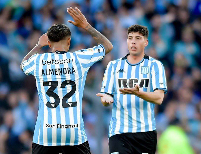 Se fueron nomas. El mejor mediocampo de Racing de los últimos 30 años. Me siento privilegiado de haber visto a esta dupla que quedará en la historia de los libros de Racing. Gracias a los dos, Almendra y Nardoni dieron todo. Que difícil son las despedidas, hasta pronto 🩵