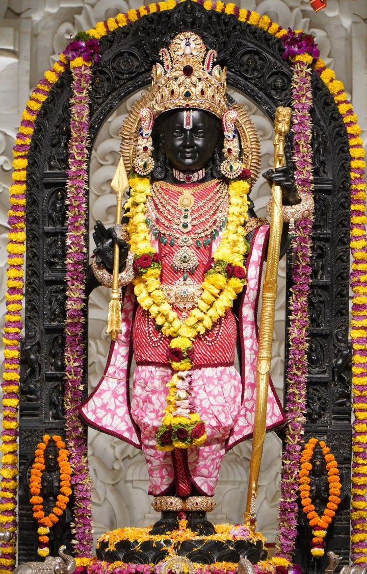 RamJanmbumi's tweet photo. संसार में जब दुख से हो जाना परेशान दुख की घड़ी में जब साथ ना निभाए तो बस थोड़ा सा नाम 

जय श्री राम https://t.co/UwMuLXJg9h