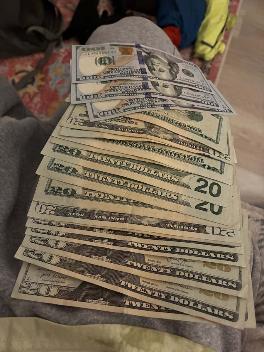 I’m getting chicken but I’ll still take the bus💯