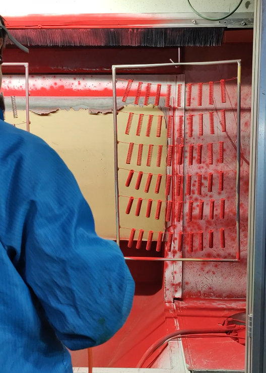 TopwayP87538's tweet photo. Exploring the importance of anti-static spraying in spring manufacturing! This crucial step enhances product quality and safety. Let's innovate together! ⚙️✨ #ManufacturingExcellence #AntiStatic #Innovation #foryou #fyp #topway #springquality https://t.co/TolHDP9Nh7