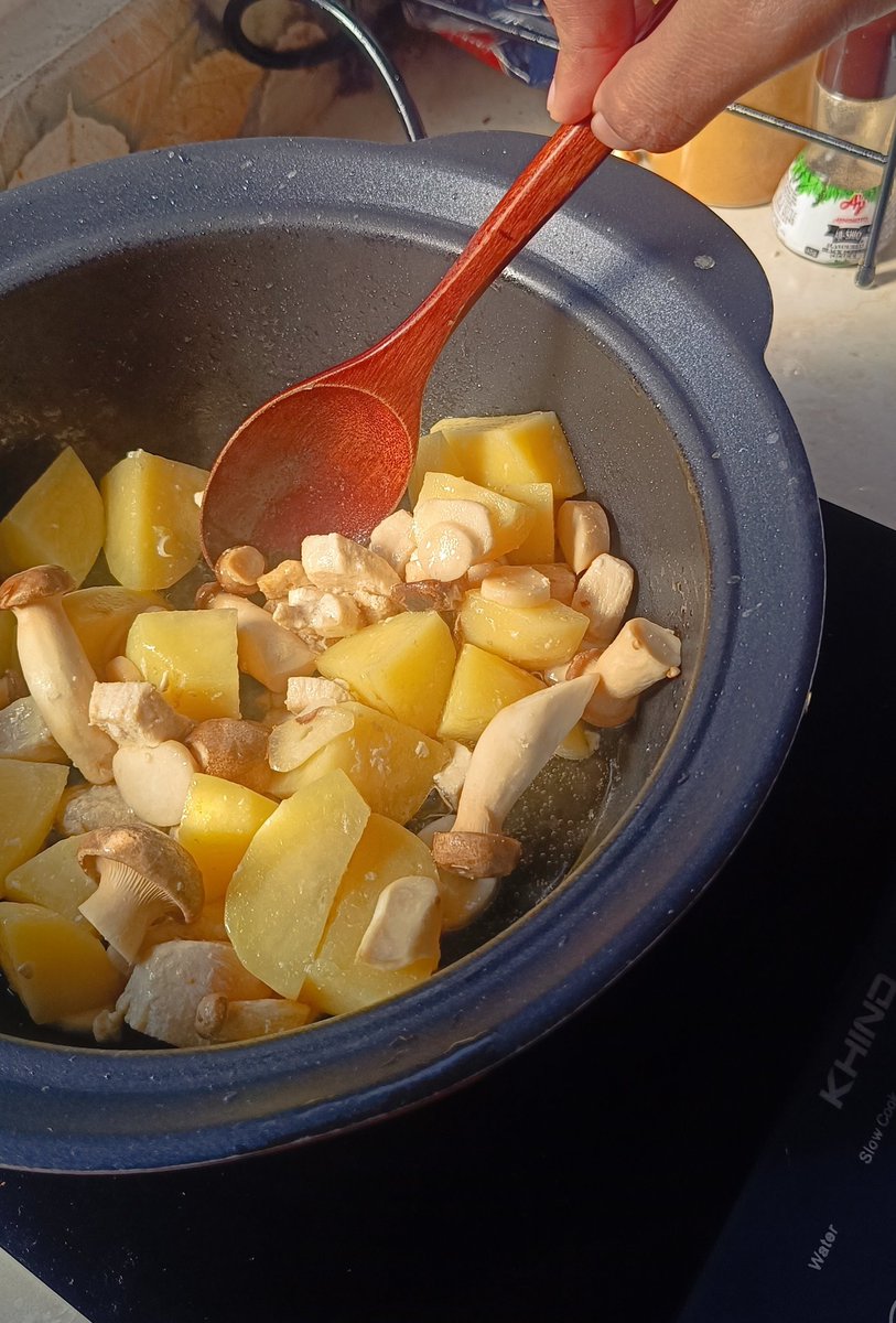 Kim Nasy tweet media