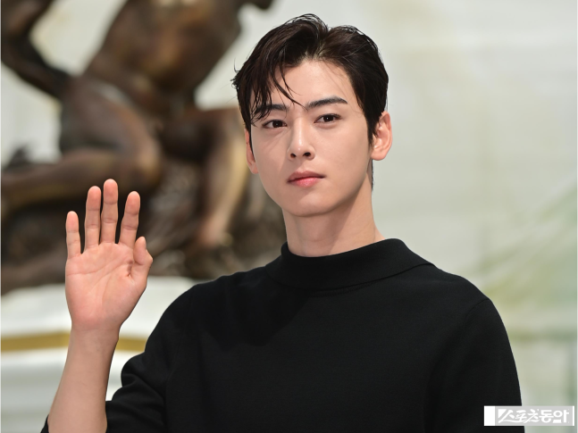 pannchoa's tweet photo. Cha Eunwoo's side reveals in a turn of event that the eel restaurant, once belonging to his mother, now belongs to Fantagio
https://t.co/JMQTgzV1Bx https://t.co/ScgVfaqMcK