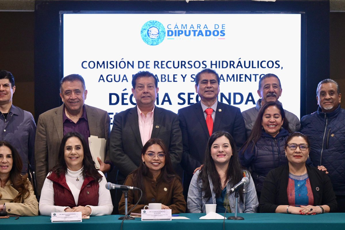 Hoy participamos en la 12ª Reunión Ordinaria de la Comisión de Recursos Hidráulicos, Agua Potable y Saneamiento, donde soy Secretaria. Seguimos trabajando en el agua, tema clave para el futuro del país. 💧🇲🇽 #MarthaOliviaMx #Durango #Agua