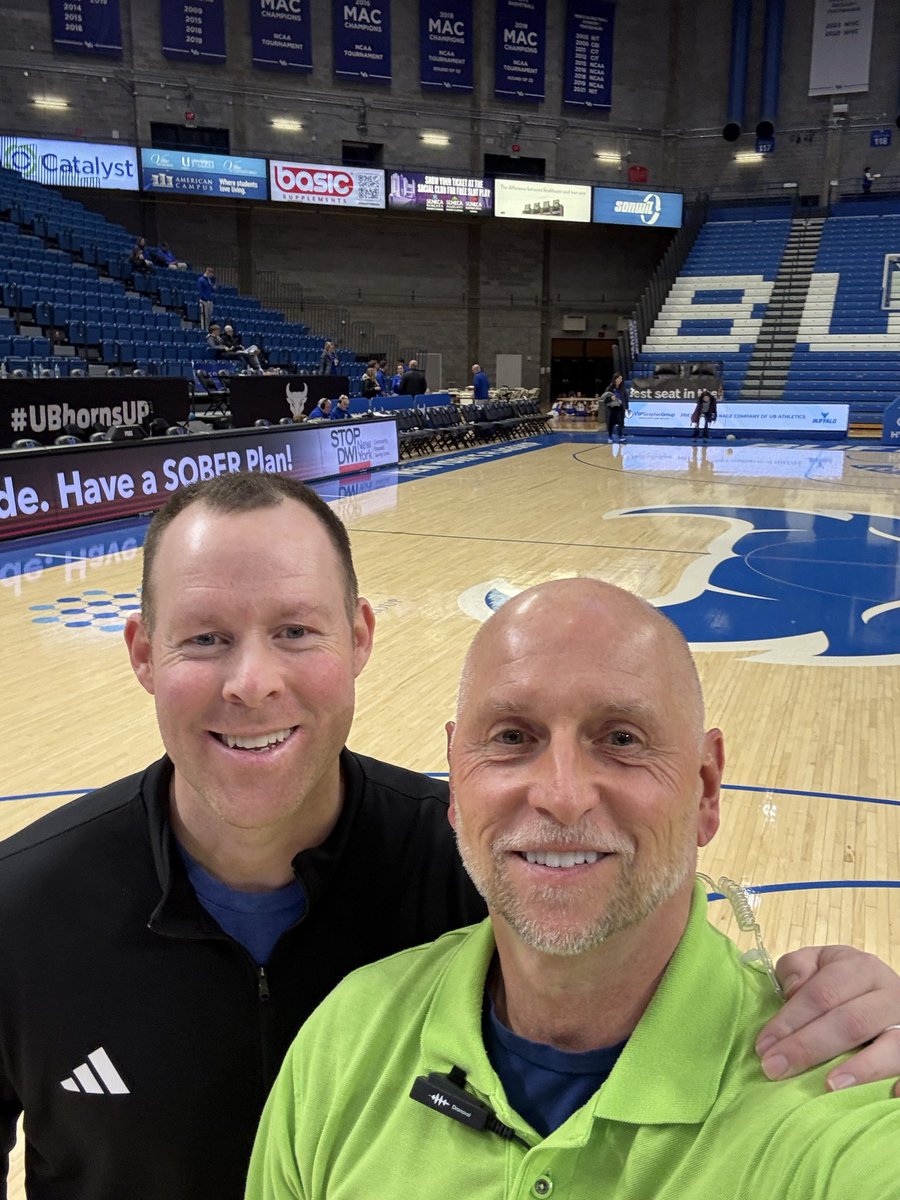 Two people that have dropped a lot of 💵 <a href="/Danagardens/">Dana Gardens</a> over the years.  Coach is a class act who walked out of Buffalo at 23-0 tonight