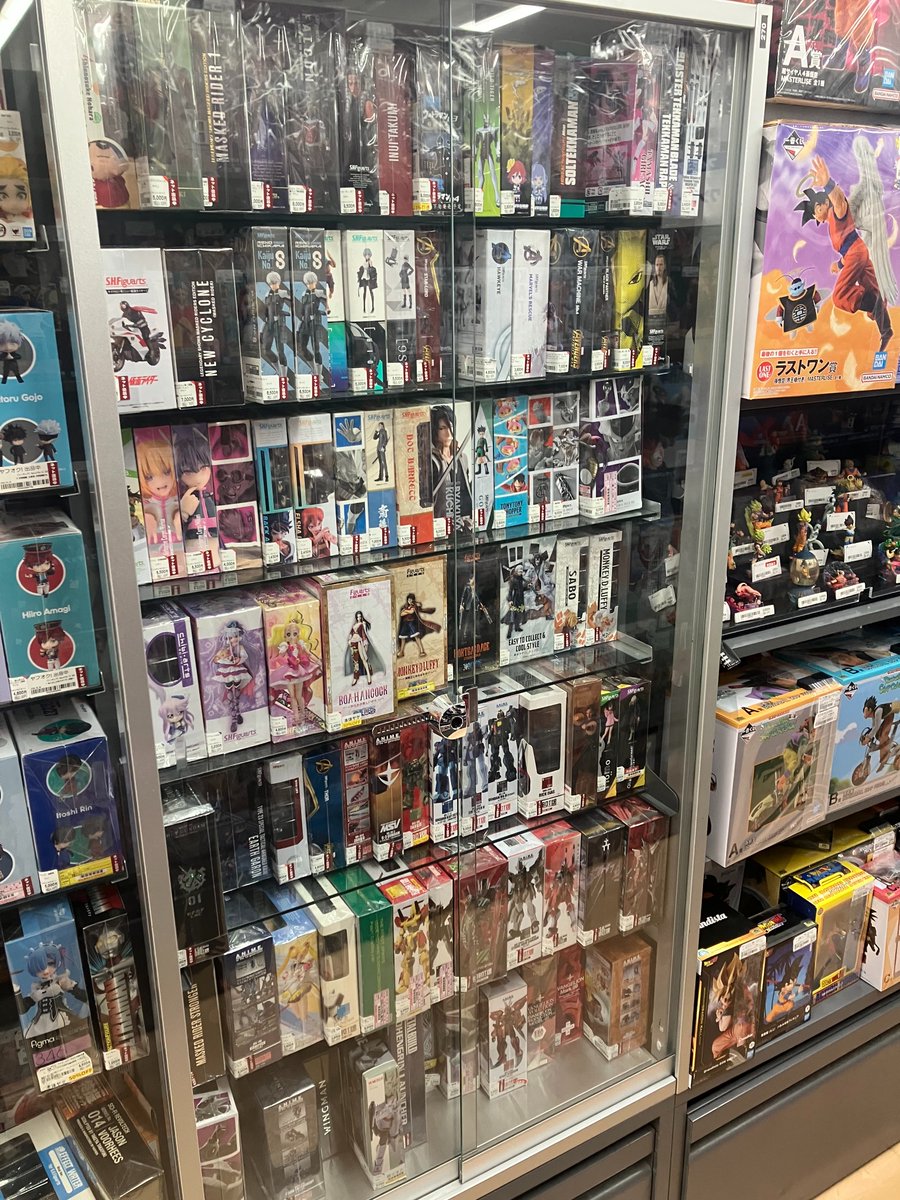 商品情報】 当店ではロボット系フィギュアやS.H.Figuartsなどの買取を