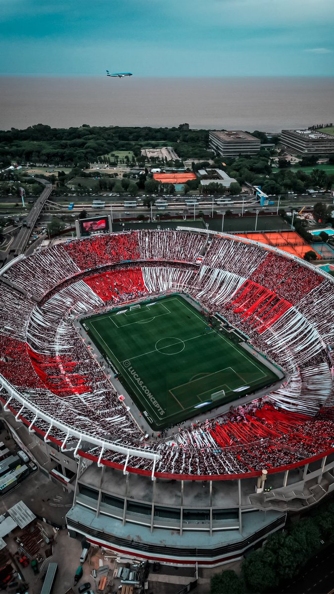 🤯🇦🇷 RIVER PLATE rompió contrato de mutuo acuerdo con Chango Más y CAMBIARÁ EL NAMING del Estadio Monumental, a partir de enero de 2027.

💰 El club acordó con Live Nation y le vendió los derechos en ¡USD 30M! por 10 AÑOS y la marca deberá negociar el NUEVO NOMBRE. 

Esta empresa