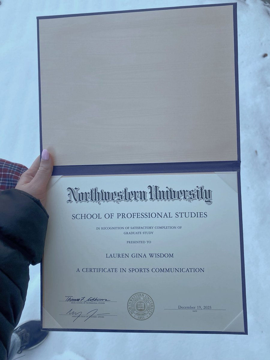 Lauren Wisdom tweet media