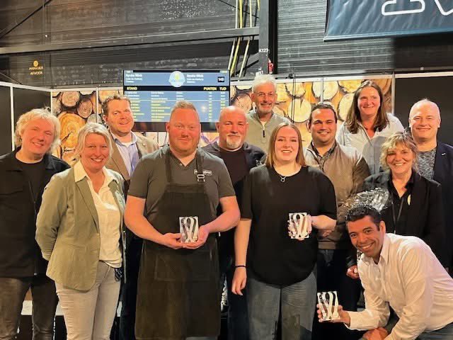 Tijdens de verbouwing wist “Emiel” nog even tijd te maken om mee te doen aan de tapwedstrijden van Overijssel🍻 En met succes, een mooie 3e plaats!🥉😃