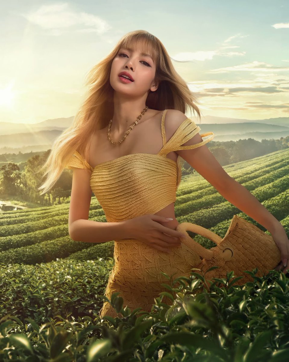 BRAND REPUTATION FOR LISA

LLOUD 리사 최고의 여자 
LLOUD 리사, 우리는 너를 너무 사랑해
LLOUD 리사, 당신은 사랑을 받고 있습니다
LLOUD 리사, 우리는 항상 당신을 자랑스럽게 생각합니다

#LISA  #DREAM   #ROCKSTAR  #NEWWOMAN #BORNAGAIN 
#THUNDER #FUTW #ALTEREGO
lalisaofficial.com