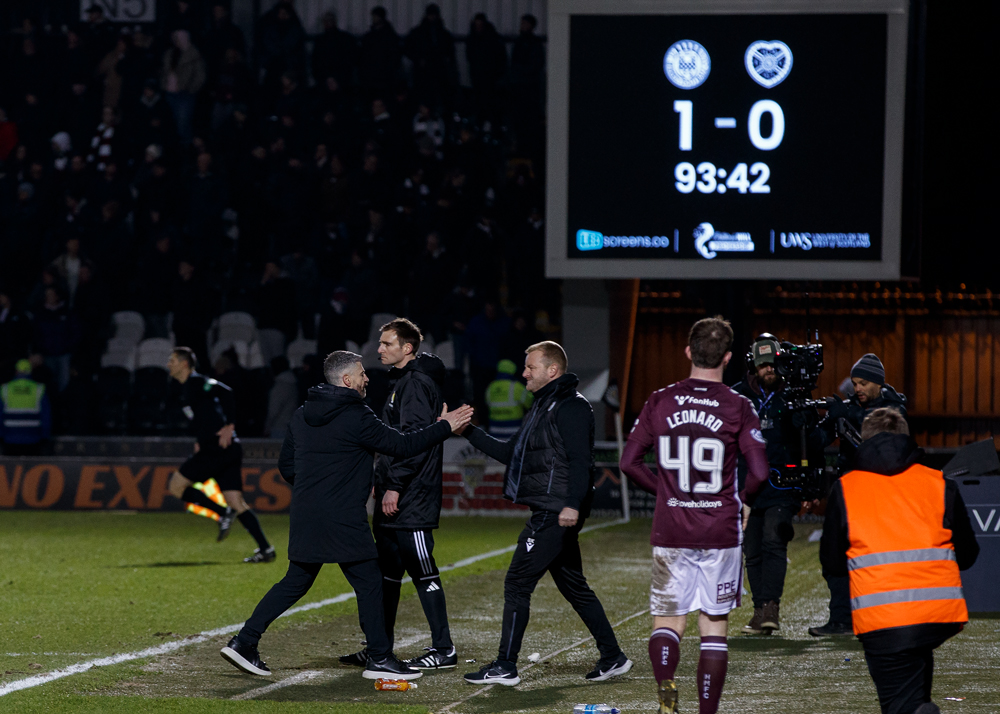 brackenskye's tweet photo. got the @saintmirrenfc scoreboard pic that i wanted.#COYS https://t.co/4CO3lKThfx