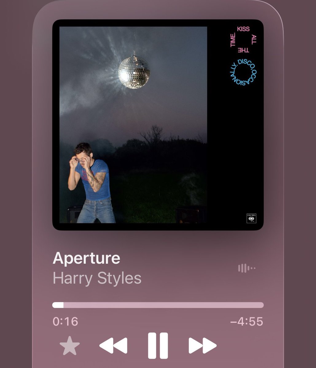 hestkiss63's tweet photo. airpods are not loud enough for this song https://t.co/bDw6DZ8XoK