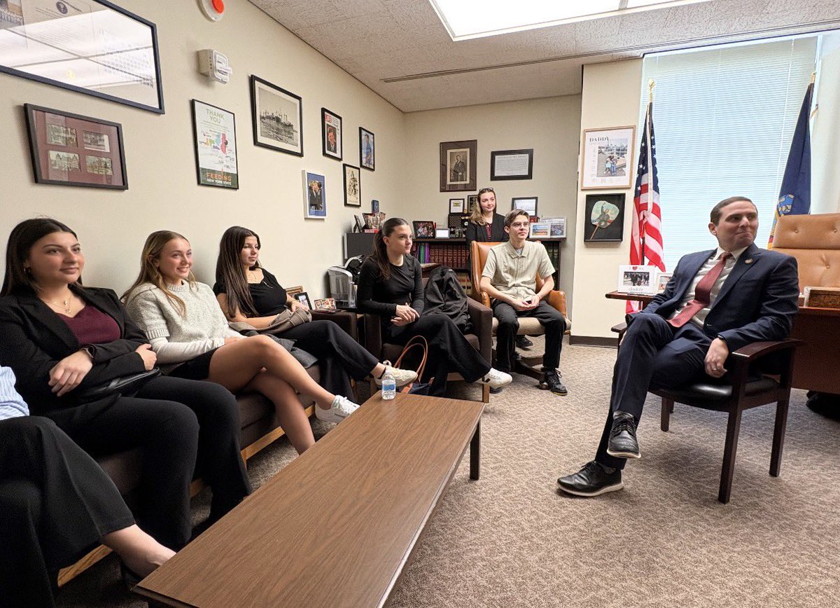 Bella Genovese 2027 tweet media