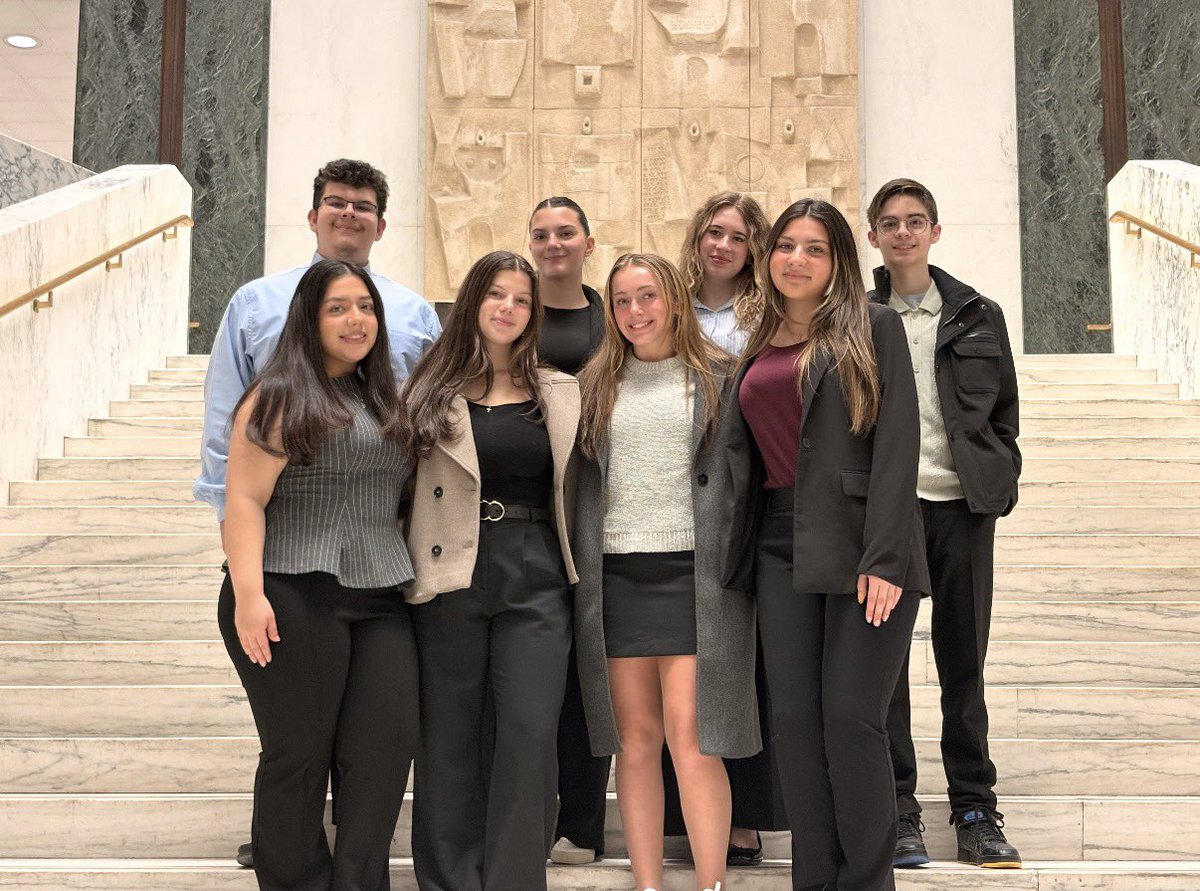 Bella Genovese 2027 tweet media