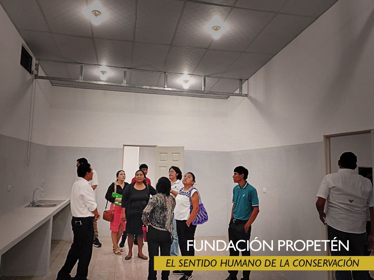 ProPeten's tweet photo. Cada paso cuenta. Con el proyecto #MejorandoMediosDeVida, junto a @WWF y @Sida, entregamos equipo y espacios a la Sociedad Civil Selva Maya del Norte y la Asociación Bio-Itzá, fortaleciendo capacidades y creando oportunidades sostenibles en armonía con la naturaleza. #Guatemala https://t.co/36ij2tdyIF