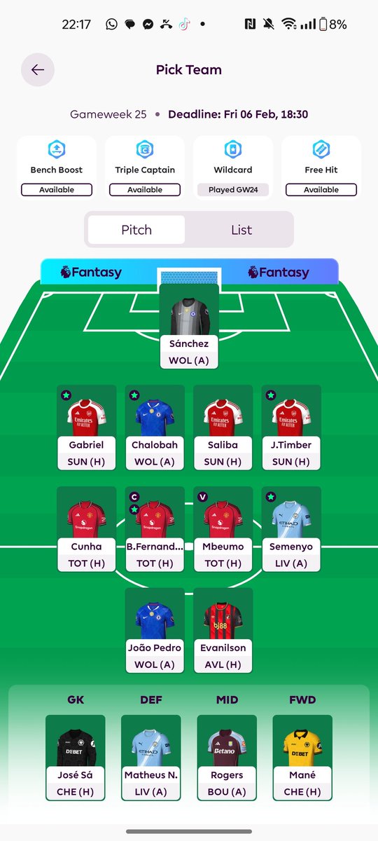 RhysMUFC_'s tweet photo. @FPL_TomHadley BB26 or hold? https://t.co/mH3sdsdnd1