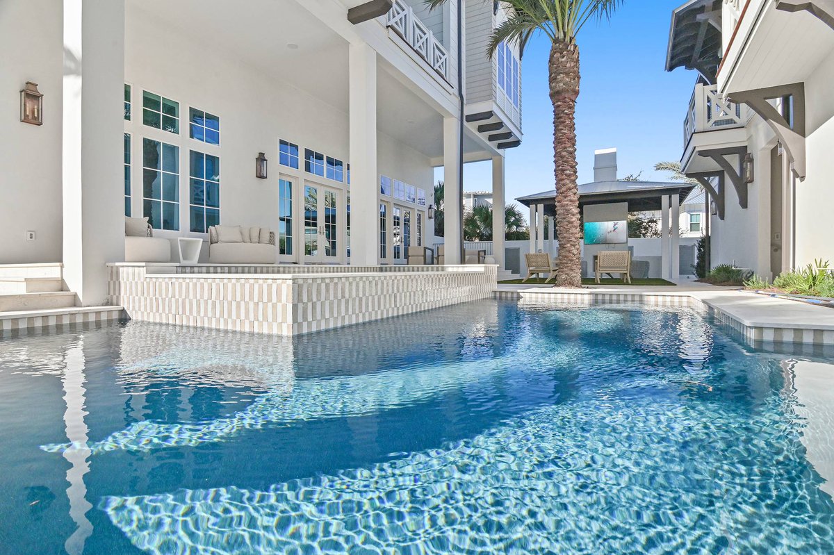 Royal_30A's tweet photo. Tucked on the east end of 30A, Just B is a newly built 10,000+ sq ft luxury retreat just steps from the beach. Private pool and spa, pickleball court, fitness room, and Gulf-view game lounge near Alys Beach and Rosemary Beach.

An unforgettable 30A escape! https://t.co/r0kcGaNeCK https://t.co/c6GefPEsqR