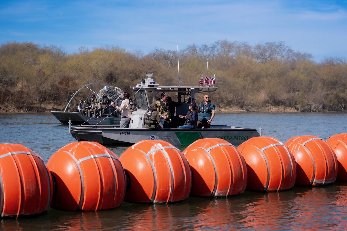 Kristi Noem tweet media