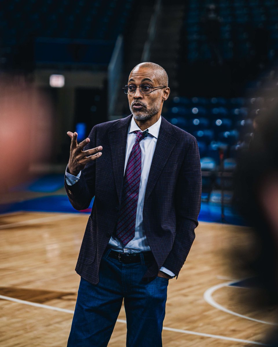 DePaulHoops's tweet image. look who stopped by shootaround  👏