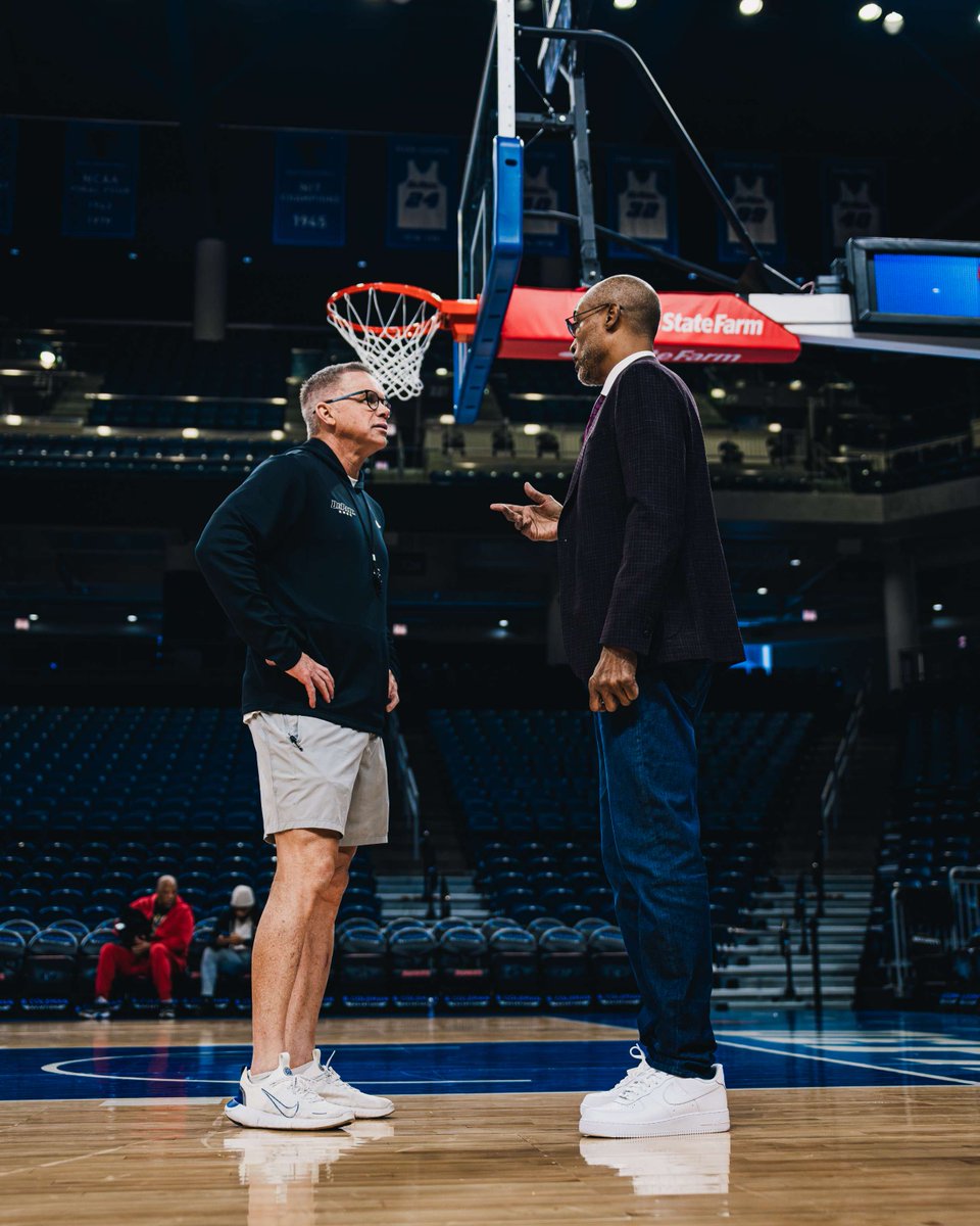 DePaulHoops's tweet image. look who stopped by shootaround  👏
