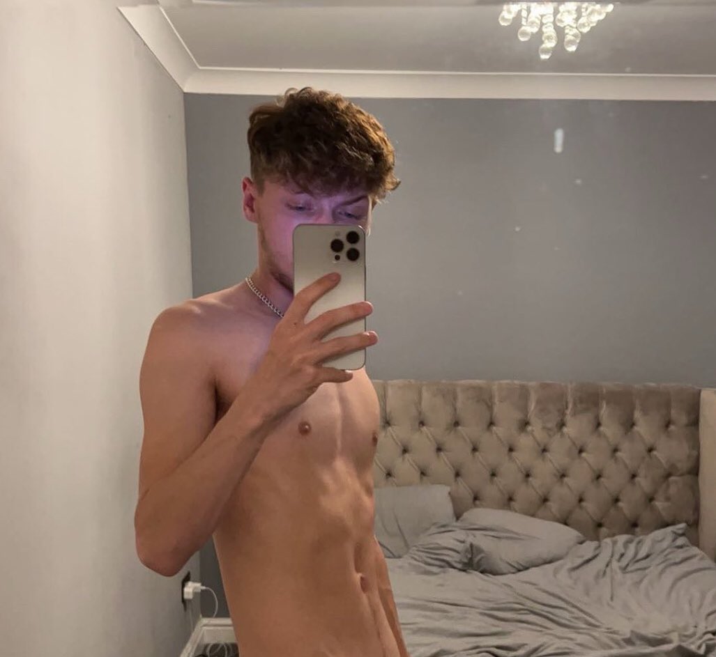 Logan tweet media