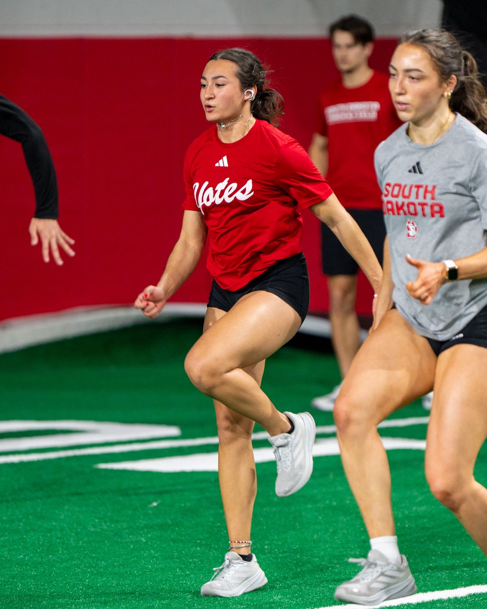South Dakota Track & Field / Cross Country tweet media