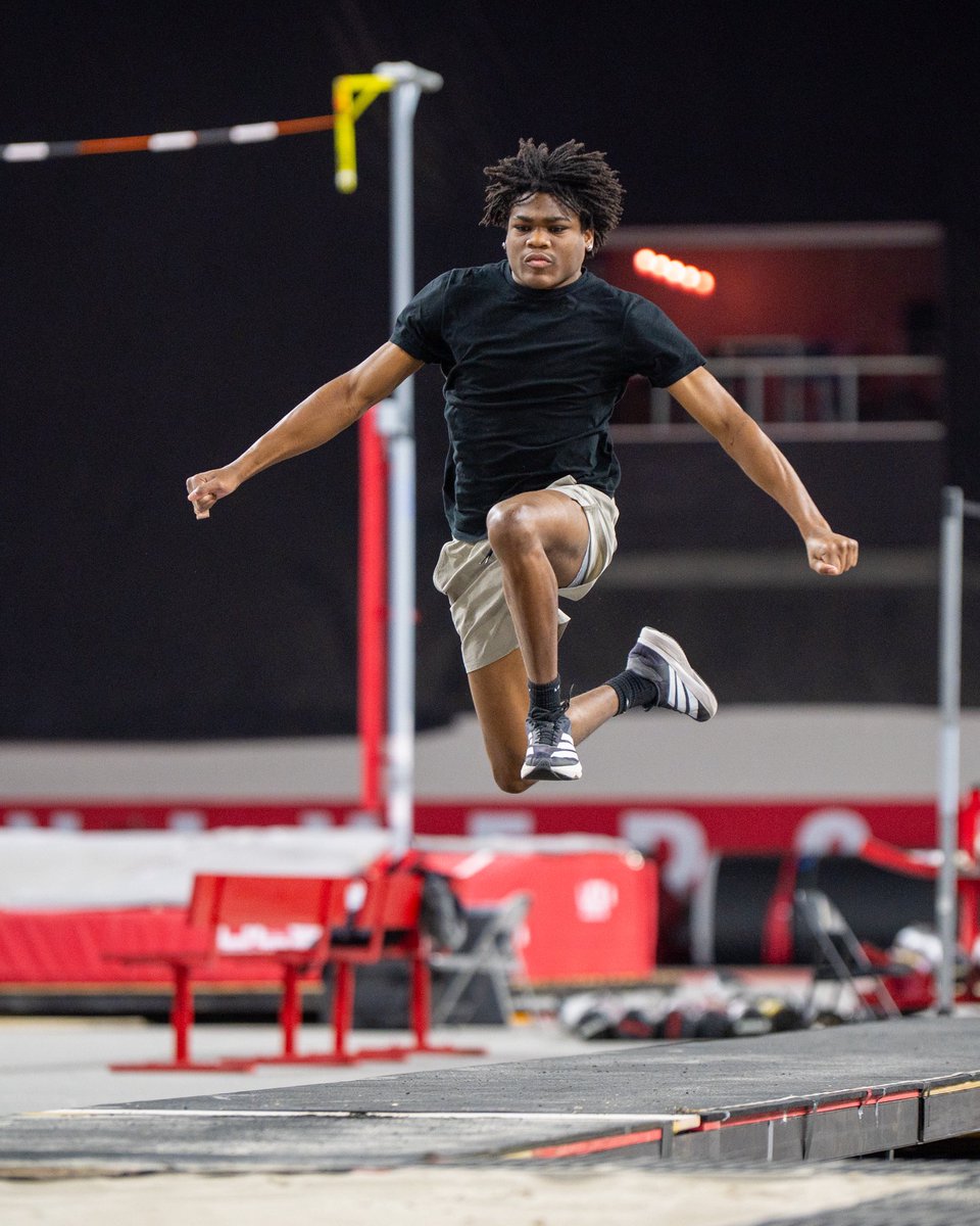 South Dakota Track & Field / Cross Country tweet media