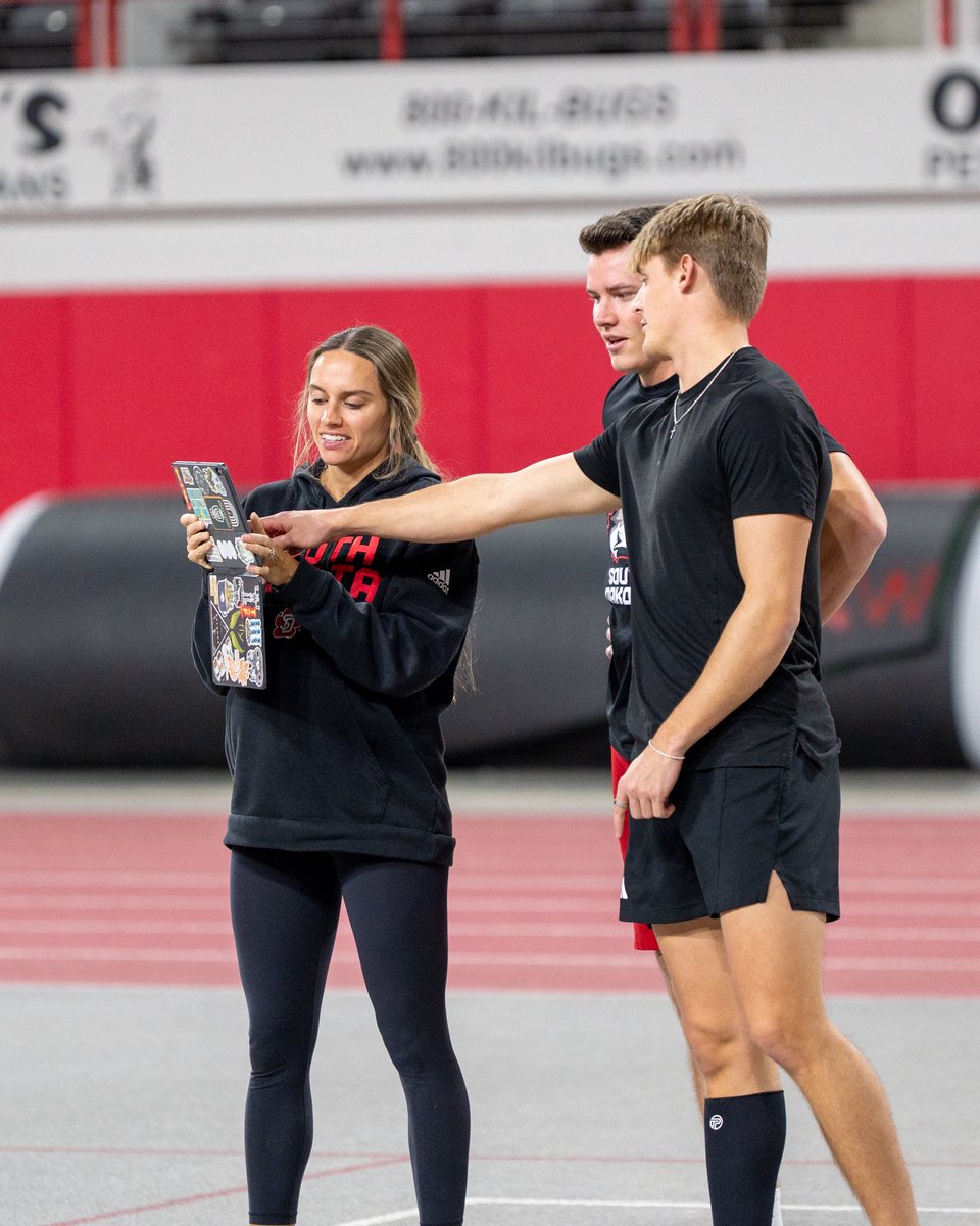South Dakota Track & Field / Cross Country tweet media