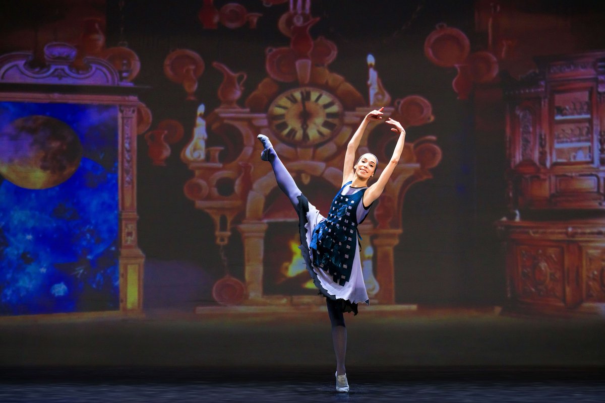 edinburghpaper's tweet photo. Don't miss out - book now for Varna International Ballet at Edinburgh Playhouse
🩰 https://t.co/8VmmmdmgNq
#AD @RGLiveTickets #SwanLake #Cinderella #TheNutcracker #VarnaInternationalBallet #LiveBallet #ClassicalBallet #Tchaikovsky #BalletLovers #DanceTheatre https://t.co/yFZFjEXrjZ