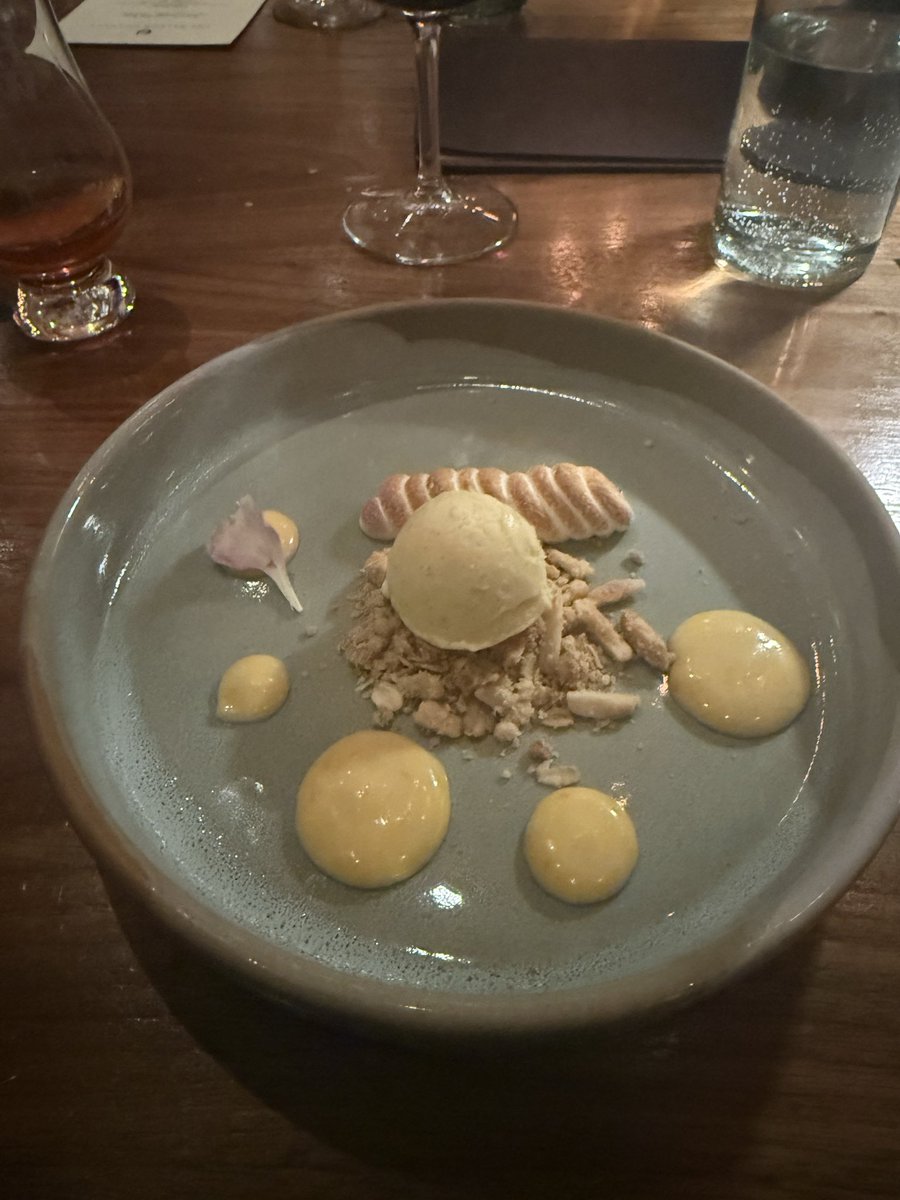 Light Humphreys tweet media