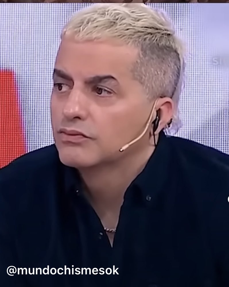 FOFO⚡️⚡️⚡️🌎 En mi opinión, Ángel de Brito no informa: humilla, persigue y expone a mujeres al escarnio público de manera sistemática. Sus relatos sin pruebas y burlas constantes son violencia mediática. Argentina no puede seguir naturalizando que un comunicador use su poder para