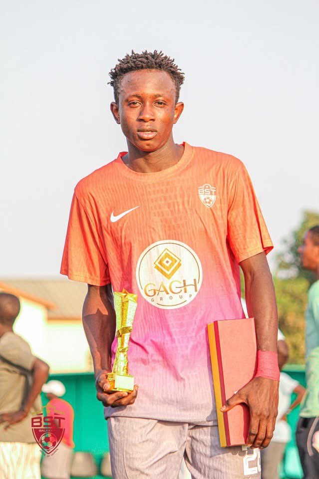 bstgalaxyfc's tweet photo. ⭐ Star of the Match🏆 

Muhammed Sumareh on his first start for BST Galaxy FC was electric on the right wing, kept Falcons’ on their toes throughout the game and capped his excellent performance with a beautiful goal to make it 2-2.

#bstgalaxy
#bstgalaxyfc
#HomeOfTalents https://t.co/cC2yabt6qB