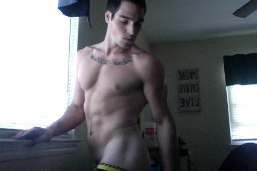 MOTO PAPI tweet media