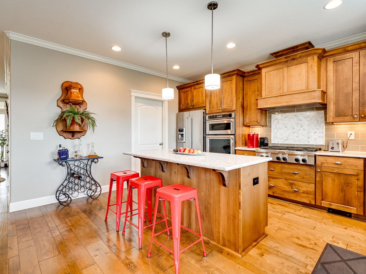 Check my tour and let me know what you think!
Cano Real Estate  |  360.823.3333
10600 NW 33rd Ave
Nestled inside the gated community within Erickson Farms, this beautiful corner...
view.paradym.com/v/10600-NW-33r…