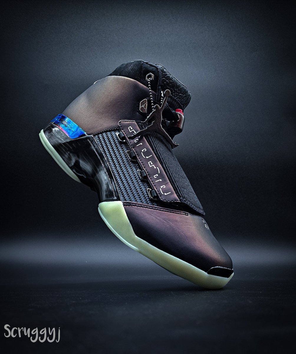 Scruggyj's tweet photo. Jordan 17 Retro
Doernbecher Zach Rumbaugh

I didn't hit on these but IG@lawn.mechanix let me borrow his pair for a few pics. 

Really nice pair!

#ScruggyjSneakers
#doernbecher17 
#doernbecherjordan17
#jordan17doernbecher 
#jordan17 https://t.co/opZTwBP42w