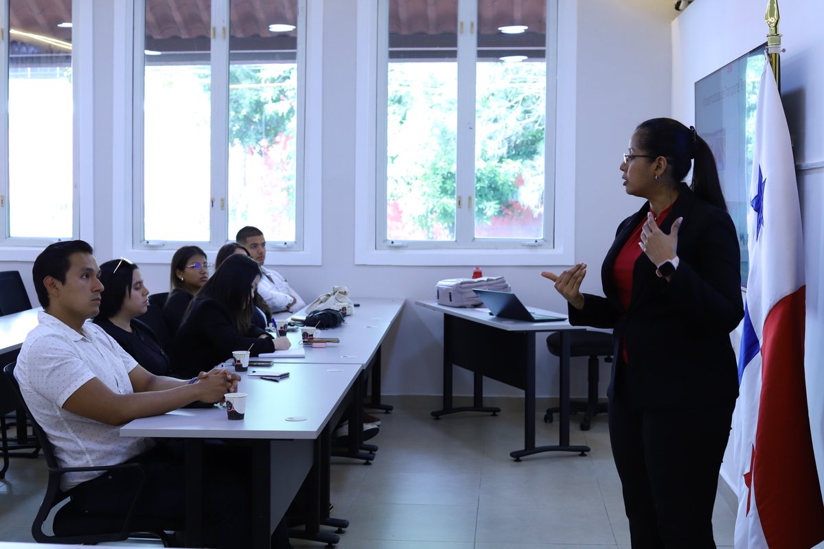 U del Istmo tweet media