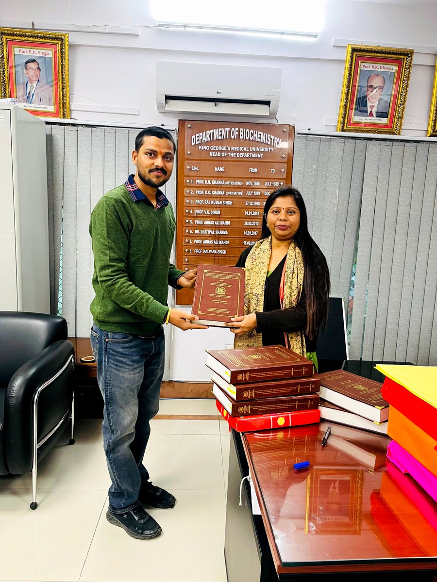 SANDEEPkgmu's tweet photo. 🎓✨ PhD Thesis Submitted! ✨🎓
By the grace of Lord Ram, I’ve successfully submitted my PhD thesis.

#PhDSubmitted 
#TALL  🧬
#CancerResearch #ProteinBiomarkers #NotchSignaling 
#🏛️ Conducted at KGMU, Lucknow. https://t.co/FSGFlrEi7U